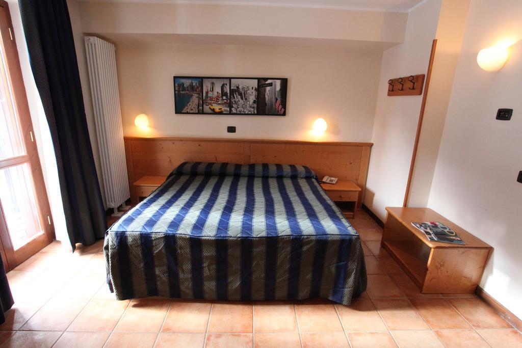Hotel Alpechiara Pré-Saint-Didier Eksteriør bilde